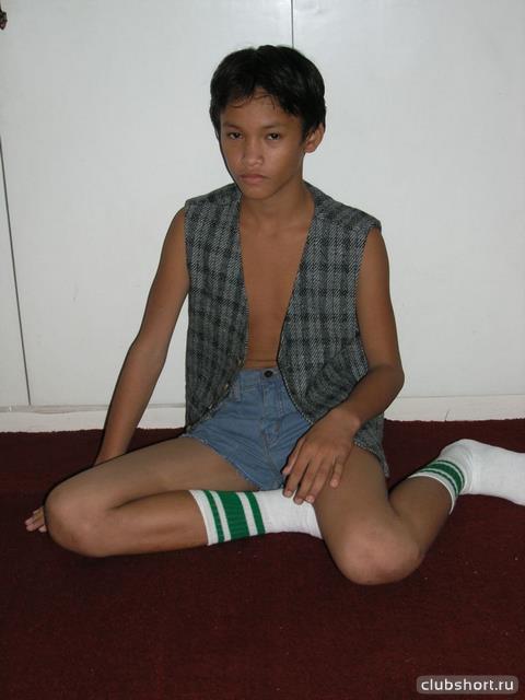 8364_asian-boys-in-shorts-ru-048.jpg